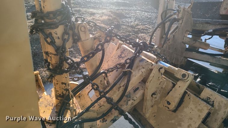 image for item LK9526 1983 Vermeer M-475  trencher