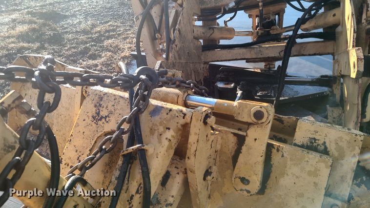 image for item LK9526 1983 Vermeer M-475  trencher