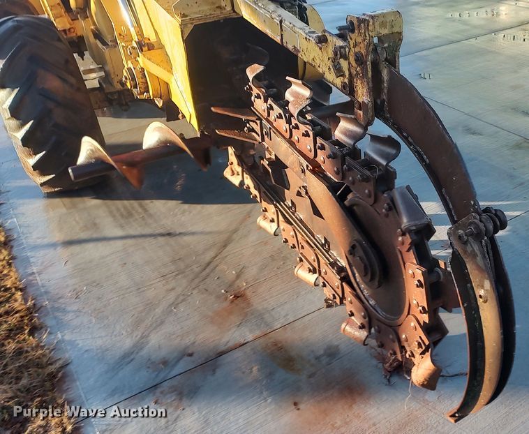image for item LK9526 1983 Vermeer M-475  trencher