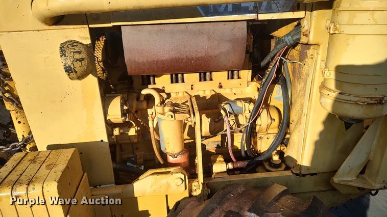 image for item LK9526 1983 Vermeer M-475  trencher