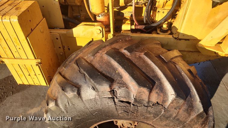 image for item LK9526 1983 Vermeer M-475  trencher