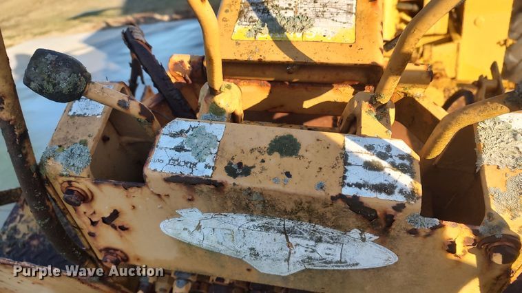 image for item LK9526 1983 Vermeer M-475  trencher