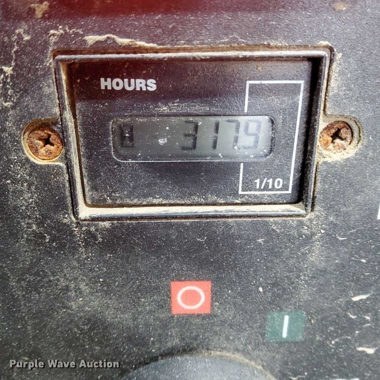 image for item LY9863 2010 Ingersoll Rand P185WJDU-T1  air compressor