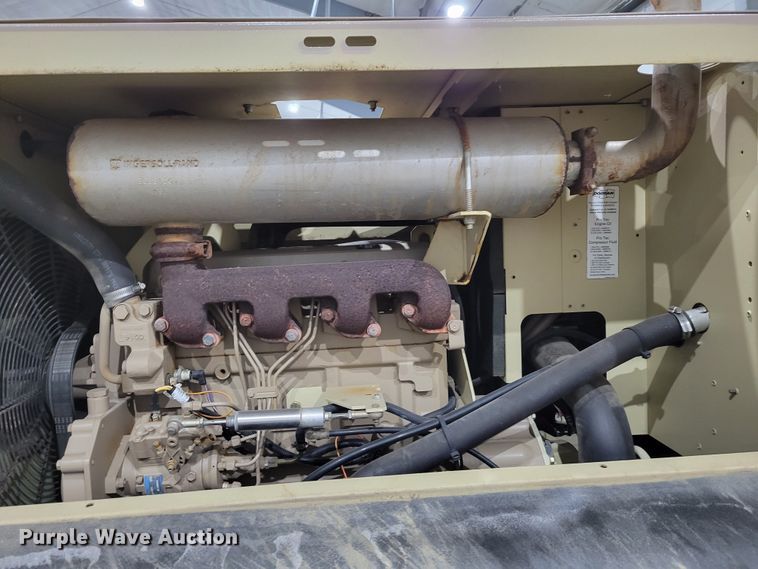 image for item LY9863 2010 Ingersoll Rand P185WJDU-T1  air compressor