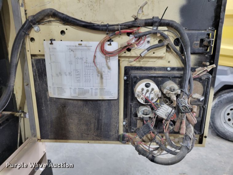 image for item LY9863 2010 Ingersoll Rand P185WJDU-T1  air compressor