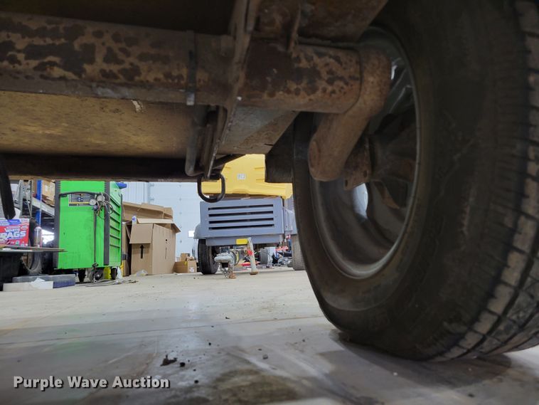 image for item LY9863 2010 Ingersoll Rand P185WJDU-T1  air compressor