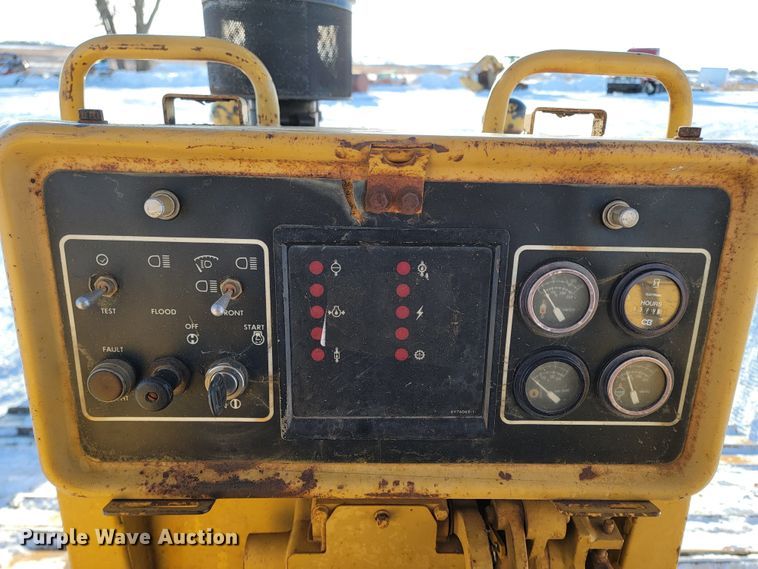 image for item ME9636 1988 Caterpillar D5H LGP  dozer