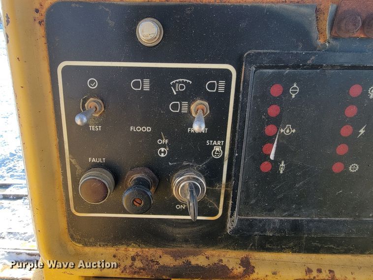 image for item ME9636 1988 Caterpillar D5H LGP  dozer