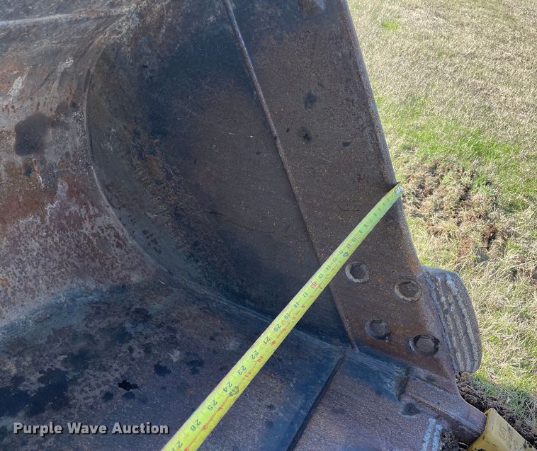 image for item MI9729 2003 Caterpillar 320C L  excavator