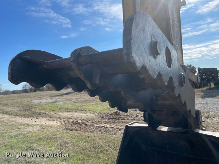 image for item MI9729 2003 Caterpillar 320C L  excavator