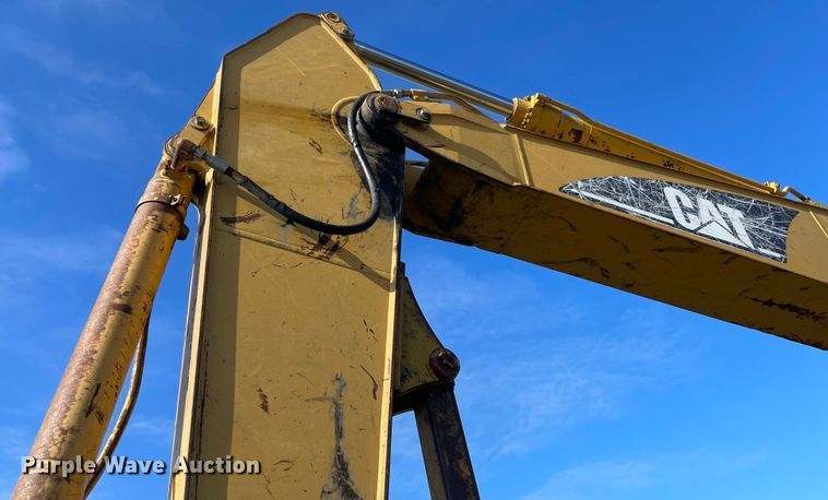 image for item MI9729 2003 Caterpillar 320C L  excavator