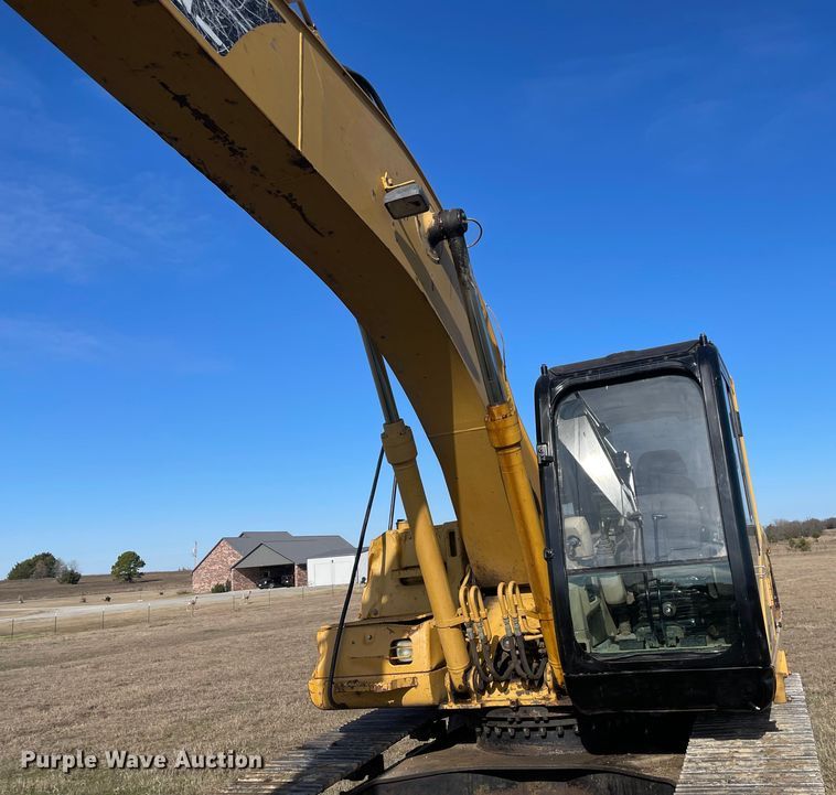 image for item MI9729 2003 Caterpillar 320C L  excavator