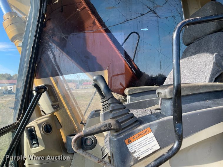 image for item MI9729 2003 Caterpillar 320C L  excavator