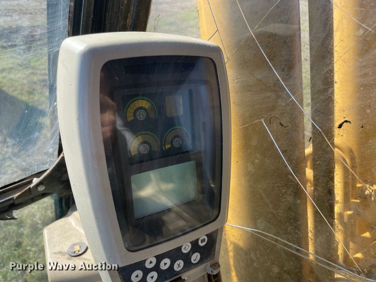 image for item MI9729 2003 Caterpillar 320C L  excavator