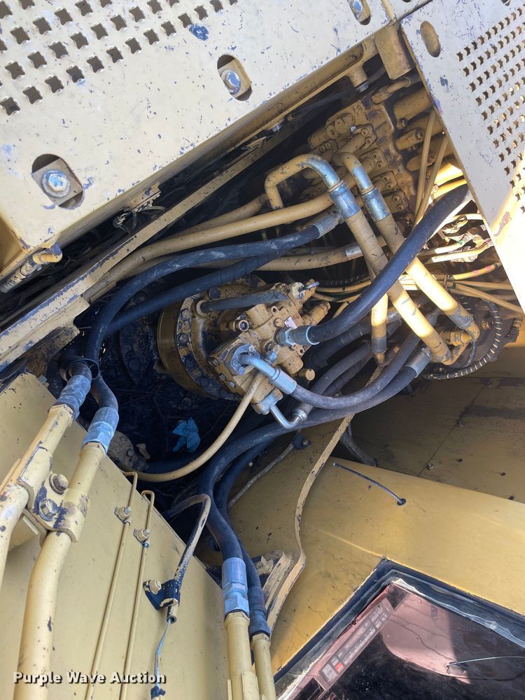 image for item MI9729 2003 Caterpillar 320C L  excavator