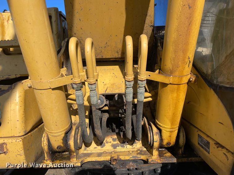 image for item MI9729 2003 Caterpillar 320C L  excavator