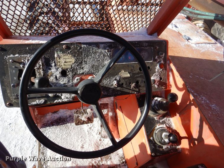 image for item MJ9950 1998 Sky Trak 8042  telehandler