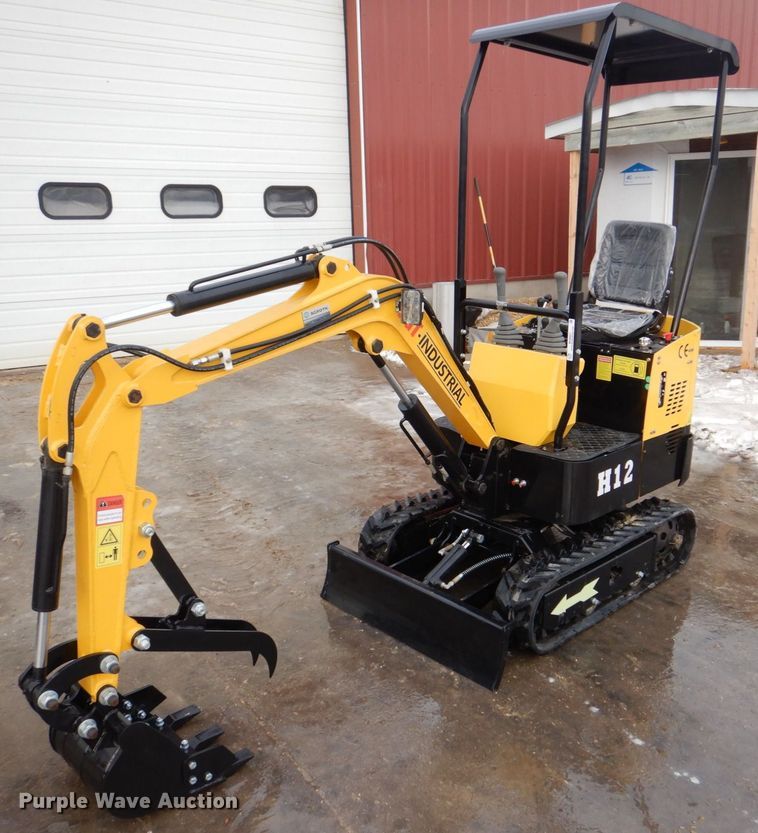 image for item MJ9957 2022 Agrotk H12  mini excavator