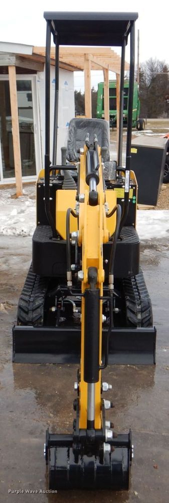 image for item MJ9957 2022 Agrotk H12  mini excavator