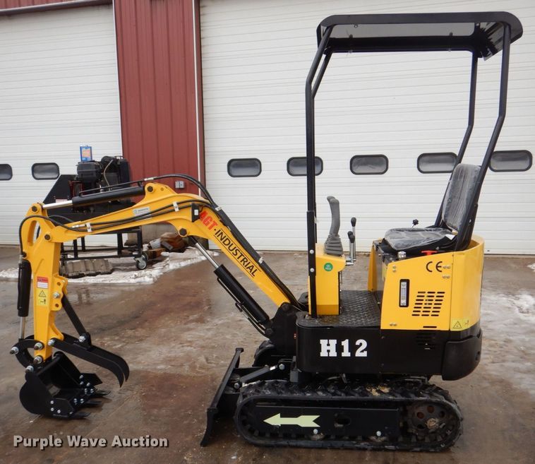 image for item MJ9957 2022 Agrotk H12  mini excavator