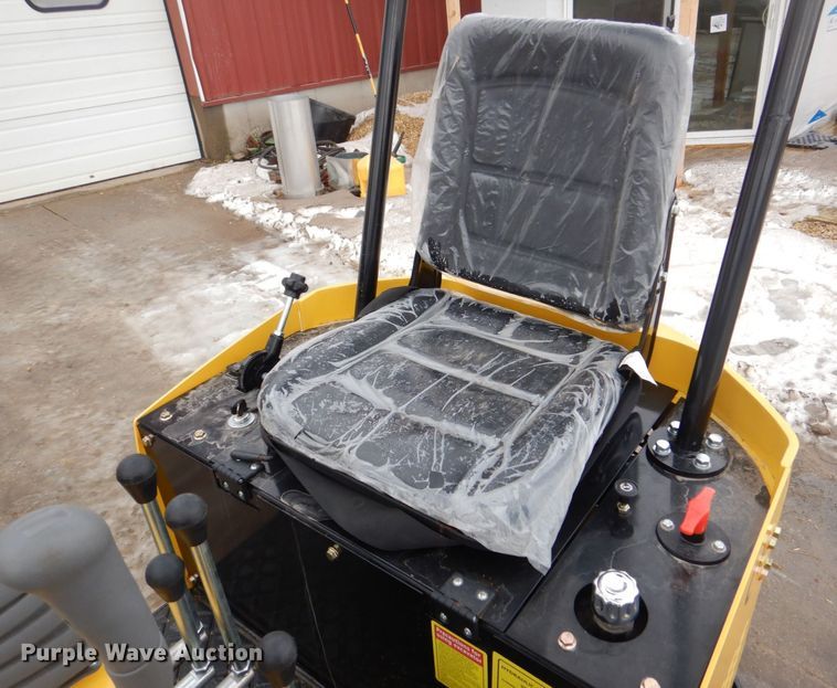 image for item MJ9957 2022 Agrotk H12  mini excavator