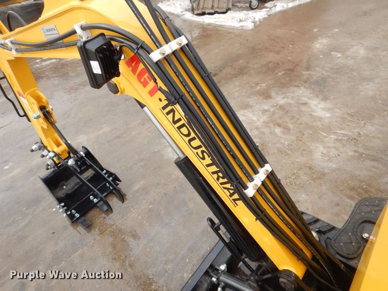 image for item MJ9957 2022 Agrotk H12  mini excavator