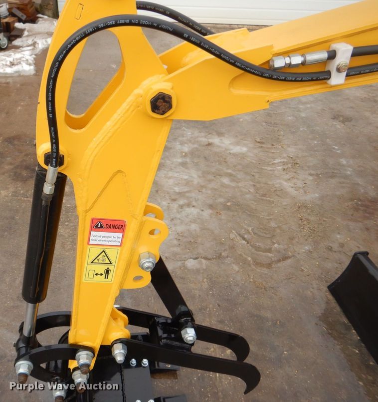 image for item MJ9957 2022 Agrotk H12  mini excavator