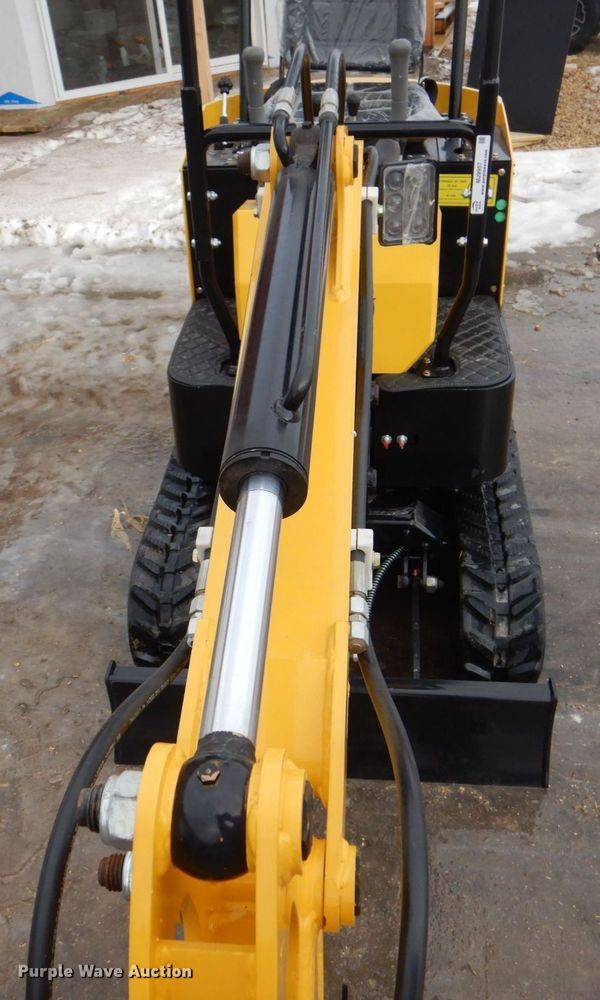 image for item MJ9957 2022 Agrotk H12  mini excavator
