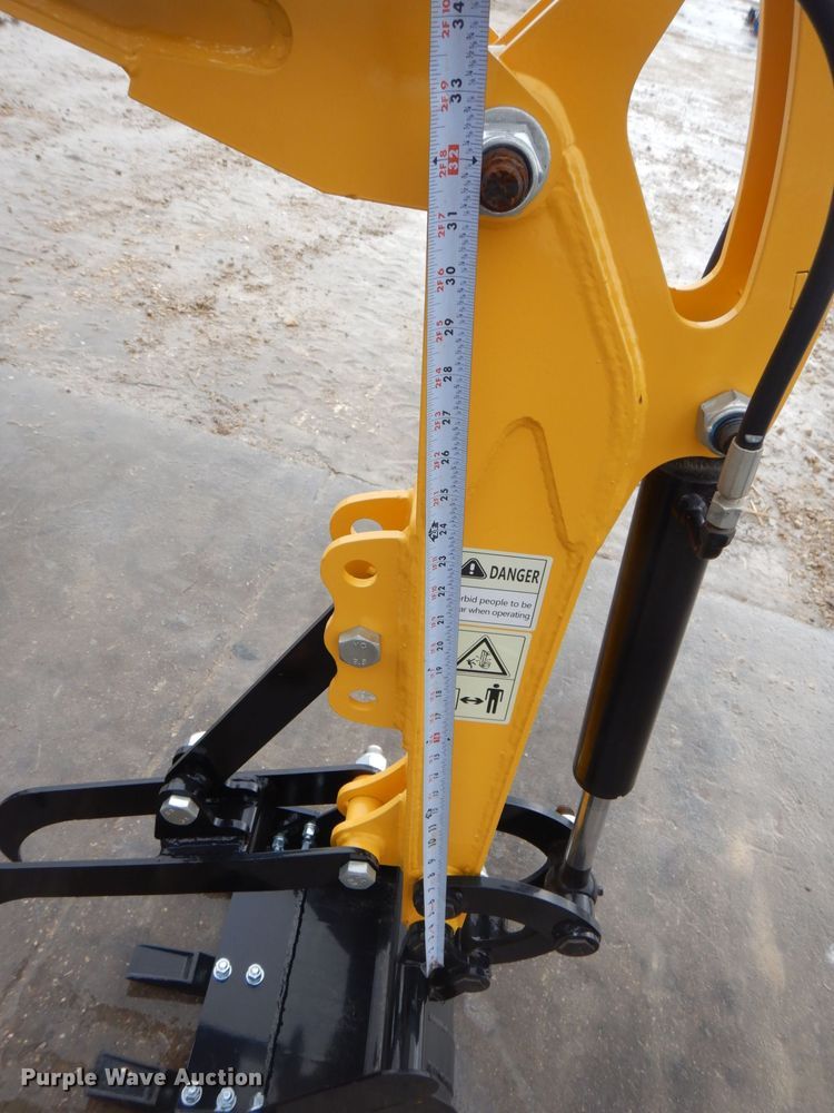 image for item MJ9957 2022 Agrotk H12  mini excavator