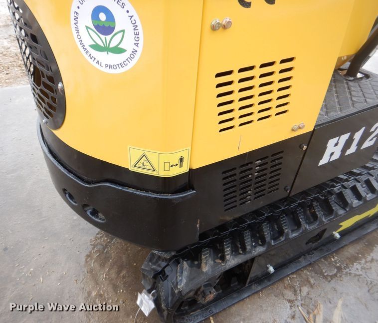 image for item MJ9957 2022 Agrotk H12  mini excavator