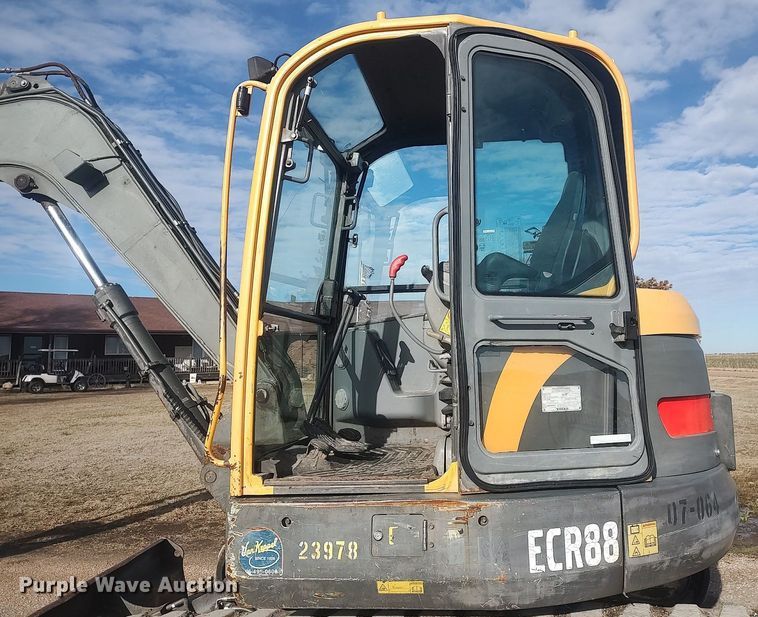image for item MM9872 2007 Volvo ECR88  mini excavator