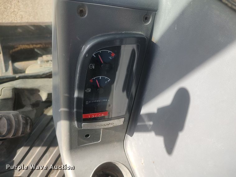 image for item MM9872 2007 Volvo ECR88  mini excavator