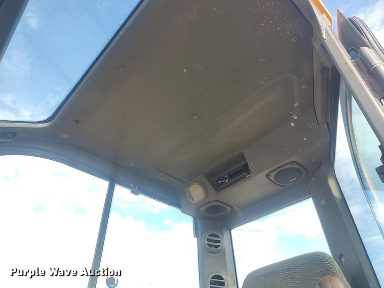 image for item MM9872 2007 Volvo ECR88  mini excavator