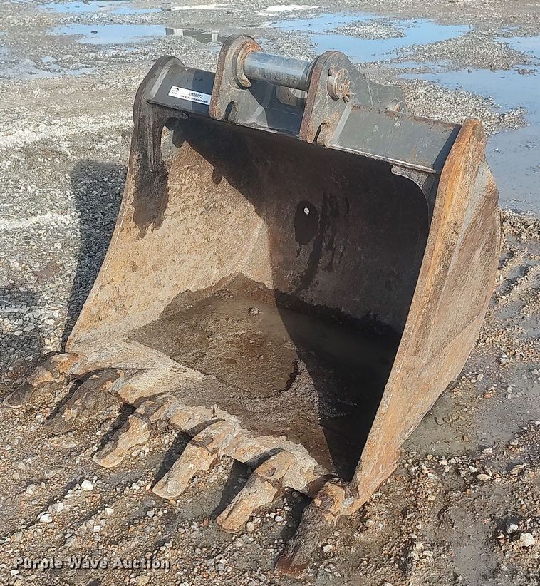 image for item MM9873 Volvo 11839752  excavator bucket