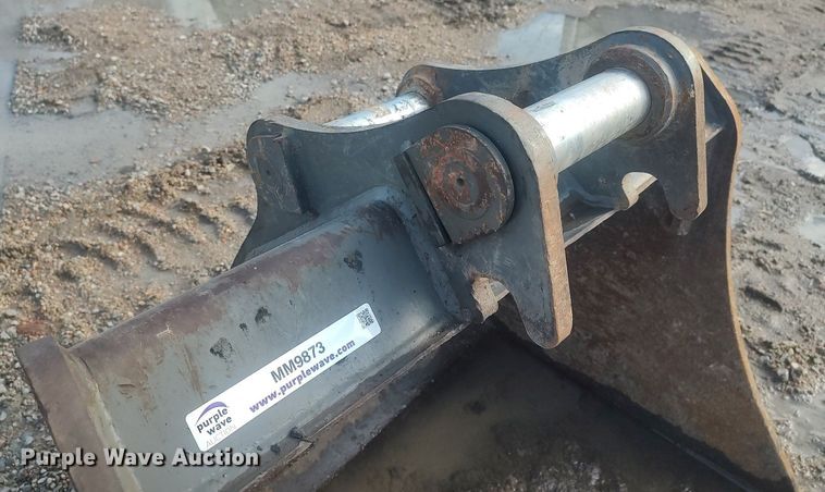 image for item MM9873 Volvo 11839752  excavator bucket