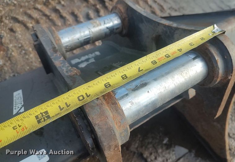 image for item MM9873 Volvo 11839752  excavator bucket