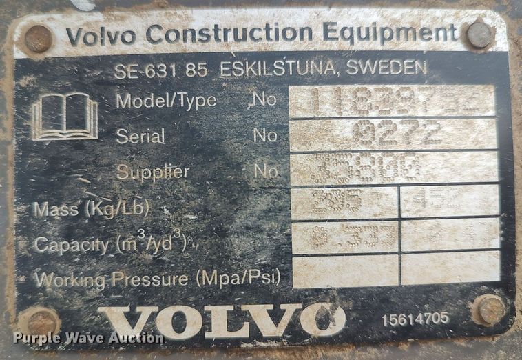 image for item MM9873 Volvo 11839752  excavator bucket