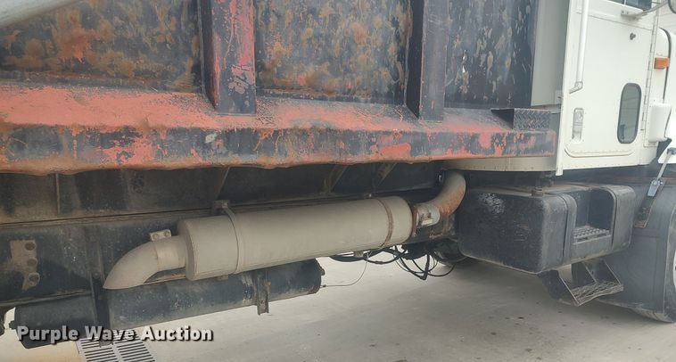 image for item MM9939 1994 International 9200  dump truck