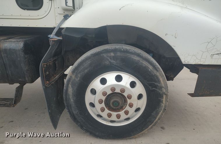 image for item MM9939 1994 International 9200  dump truck