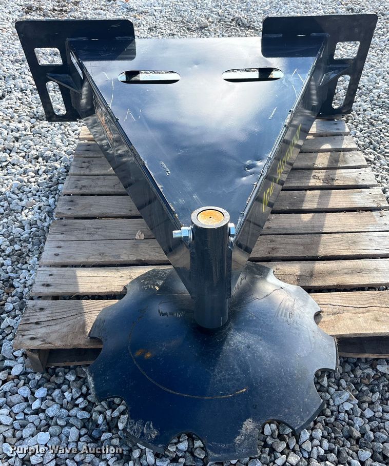 image for item MW9443 LandHonor  skid steer ice scraper