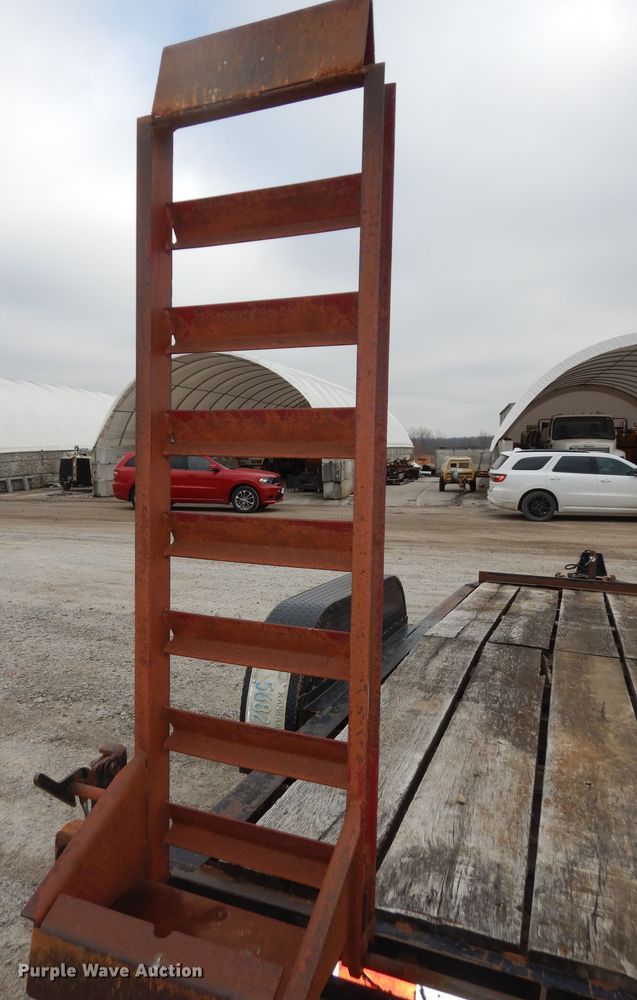 image for item DI6975 2002 Contrail C10  equipment trailer