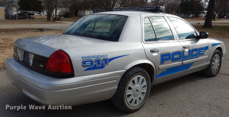 image for item DK7503 2011 Ford Crown Victoria Police Interceptor