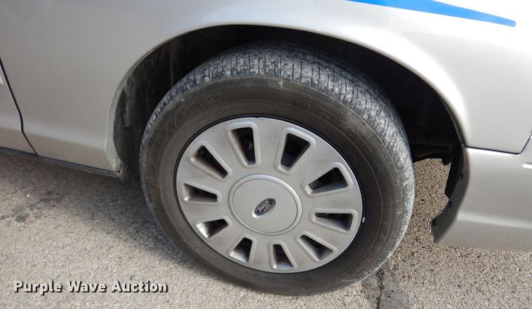 image for item DK7503 2011 Ford Crown Victoria Police Interceptor