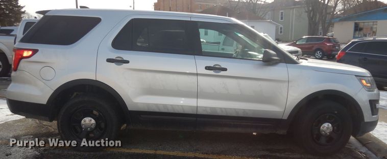 image for item DK7538 2017 Ford Explorer Police Interceptor  SUV