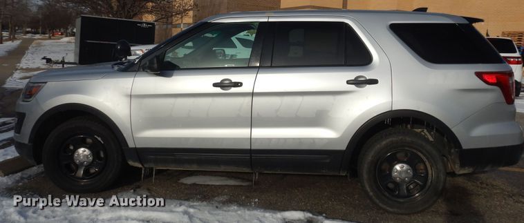 image for item DK7538 2017 Ford Explorer Police Interceptor  SUV