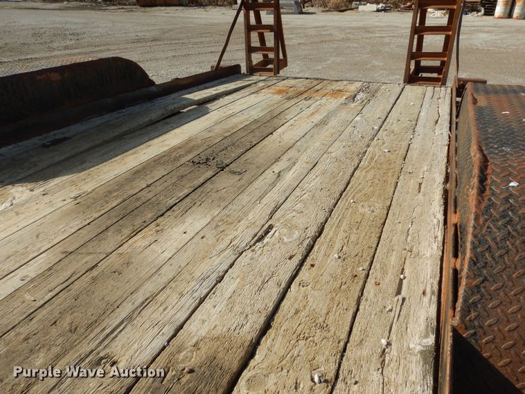 image for item DK7543 2006 Neal  equipment trailer