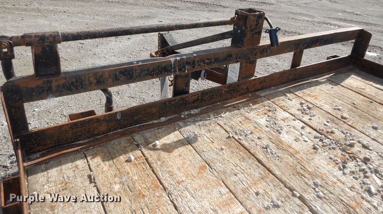 image for item DK7543 2006 Neal  equipment trailer