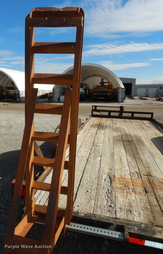 image for item DK7543 2006 Neal  equipment trailer