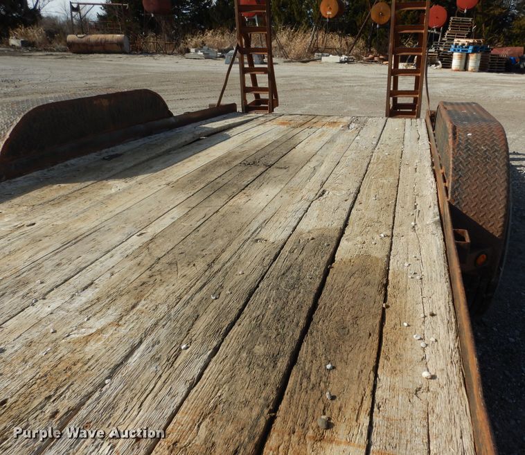 image for item DK7543 2006 Neal  equipment trailer