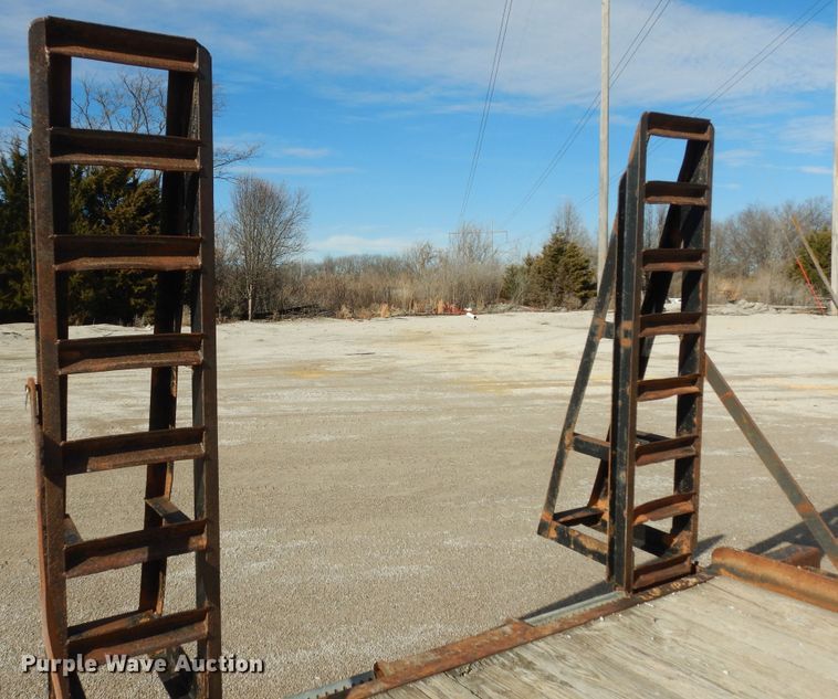 image for item DK7544 2007 Neal  equipment trailer